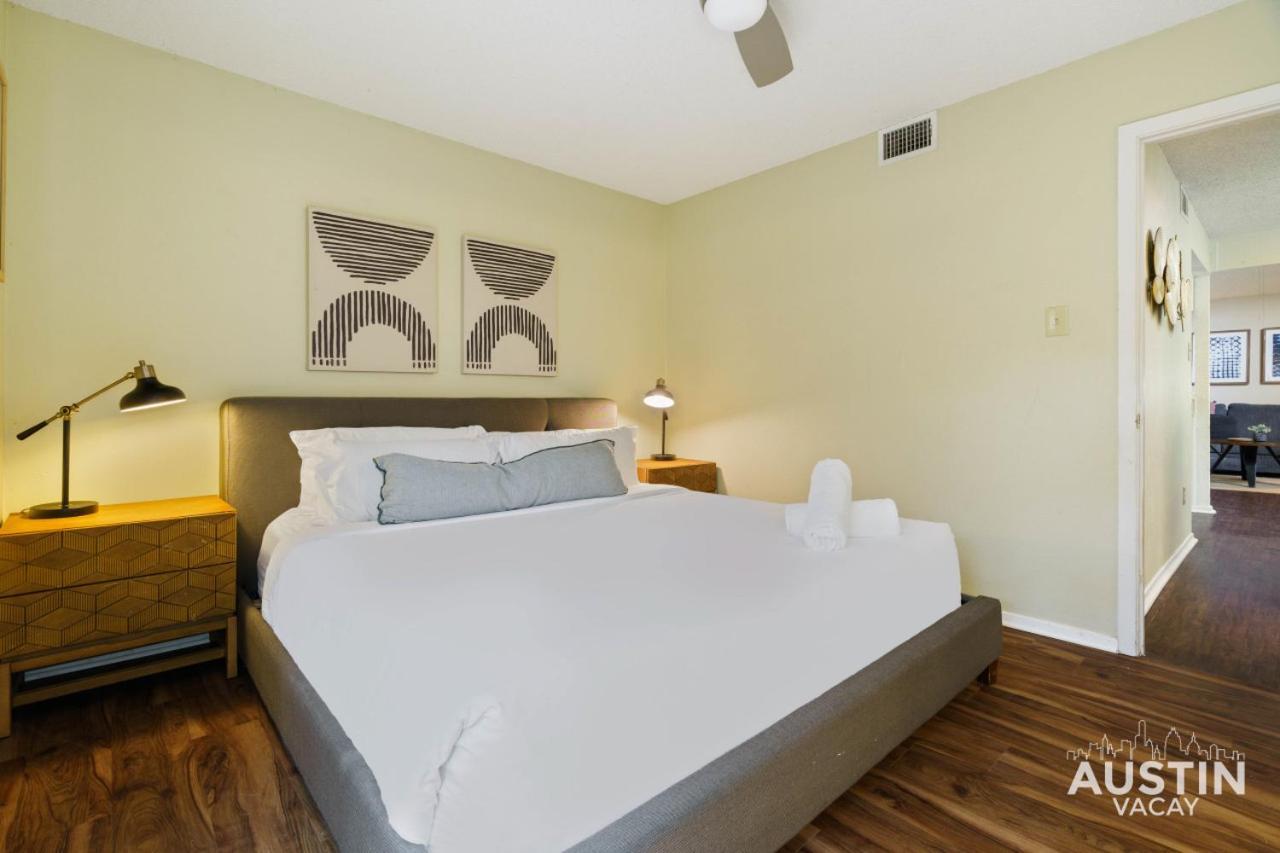 Spacious Atx Apt With Private Deck And All Essentials Austin Exterior photo