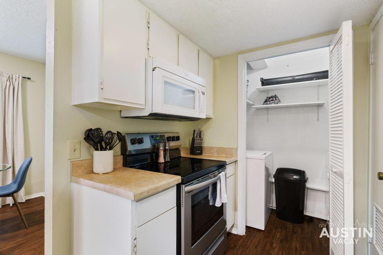 Spacious Atx Apt With Private Deck And All Essentials Austin Exterior photo