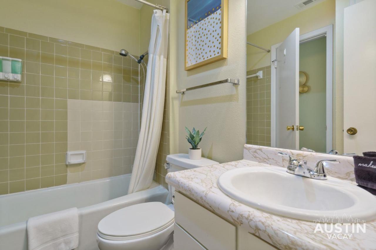 Spacious Atx Apt With Private Deck And All Essentials Austin Exterior photo