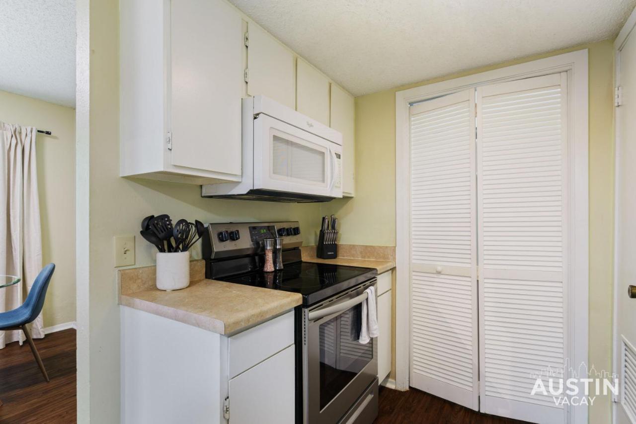 Spacious Atx Apt With Private Deck And All Essentials Austin Exterior photo