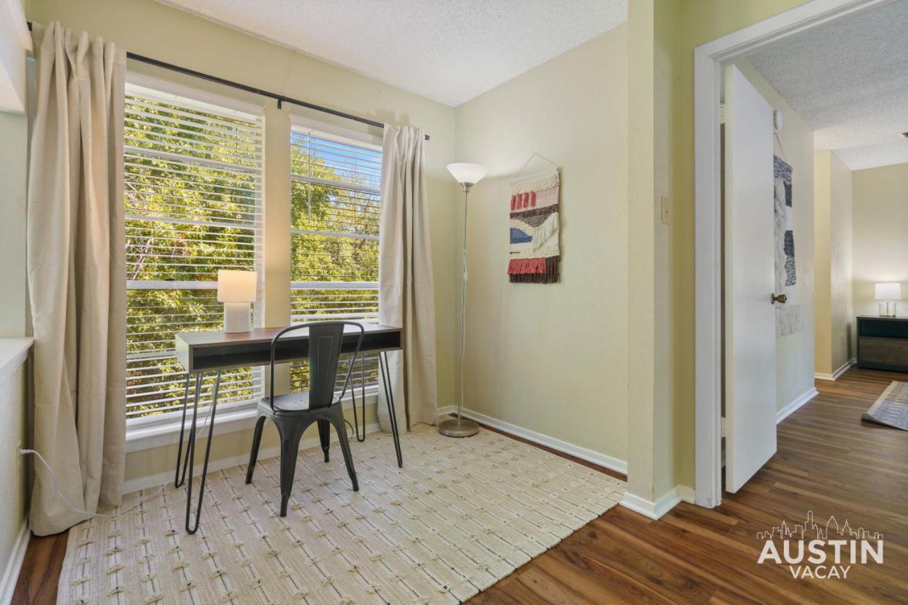 Spacious Atx Apt With Private Deck And All Essentials Austin Exterior photo