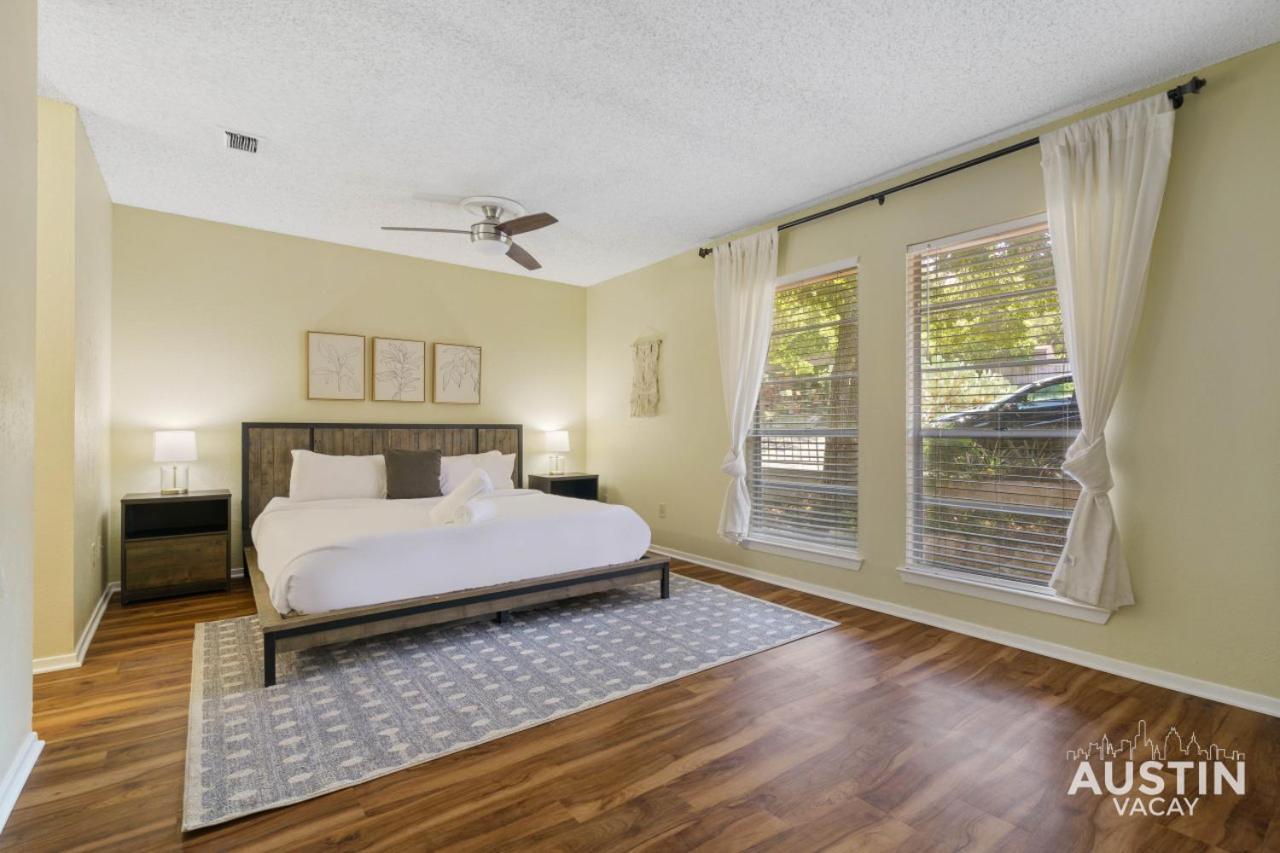 Spacious Atx Apt With Private Deck And All Essentials Austin Exterior photo